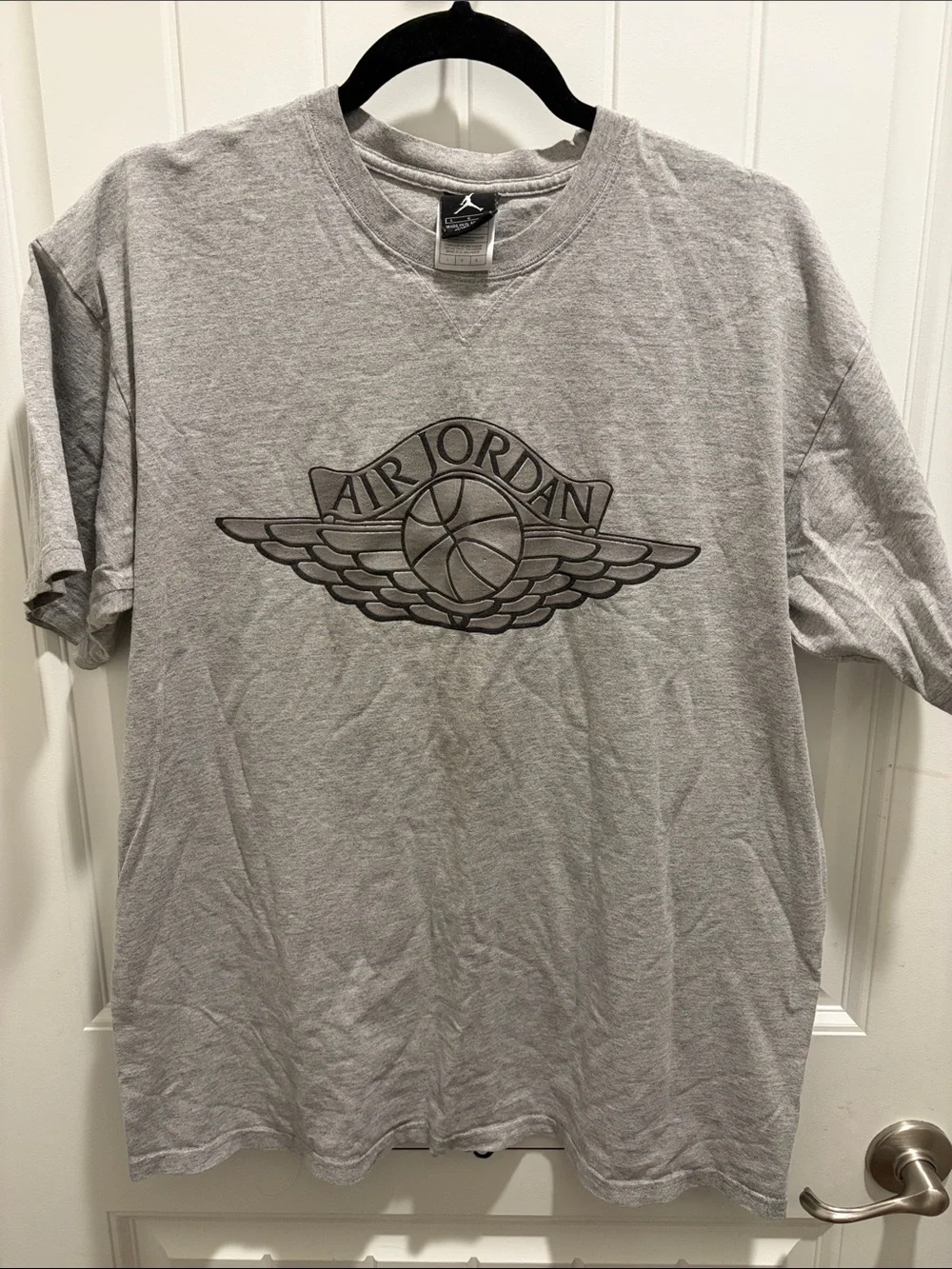 Jordan Brand Retro 1 Gray Short Sleeve Air Jordan 1 Wings Logo Tee size L